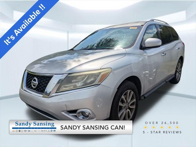 used 2015 Nissan Pathfinder car, priced at $7,998