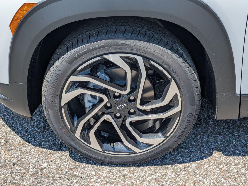new 2026 Chevrolet TrailBlazer car, priced at $33,880