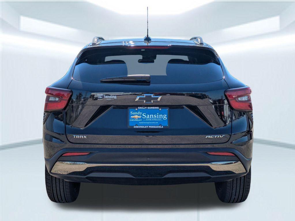 new 2025 Chevrolet Trax car, priced at $26,955