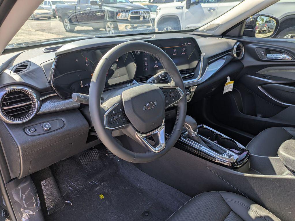 new 2025 Chevrolet Trax car, priced at $26,955