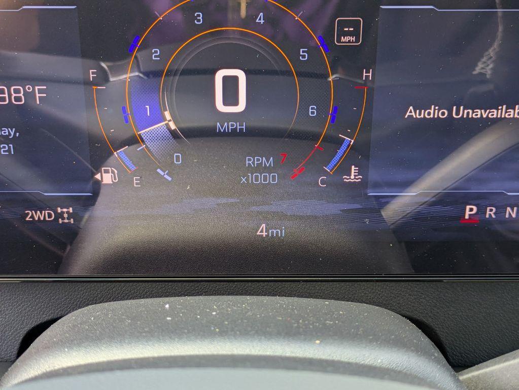 new 2025 Chevrolet Traverse car