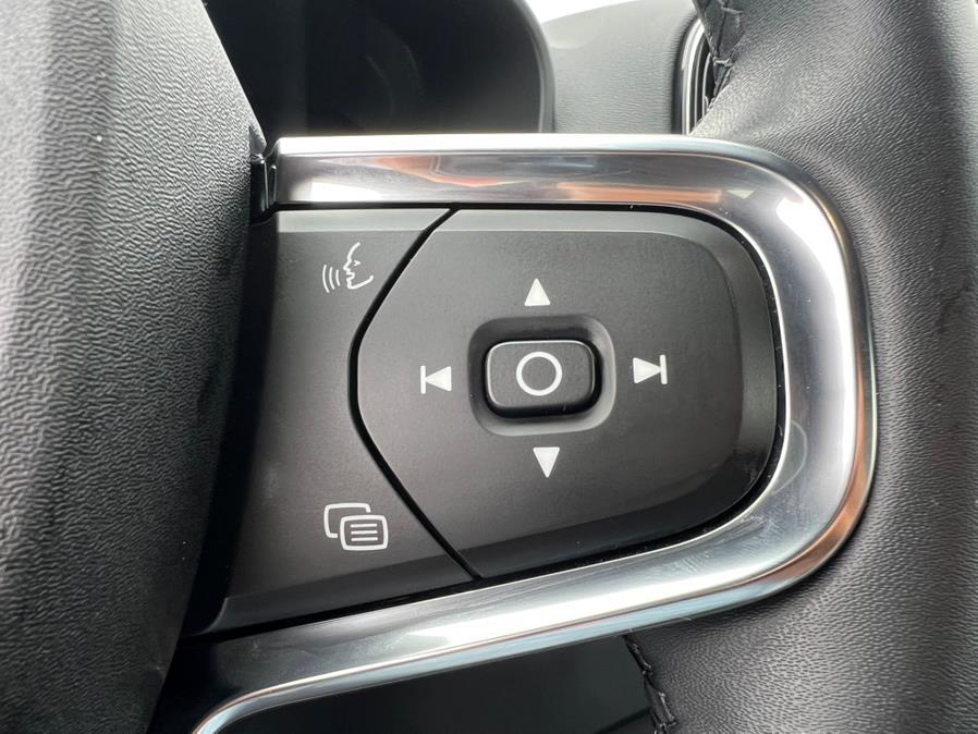used 2023 Volvo C40 Recharge Pure Electric car, priced at $28,400