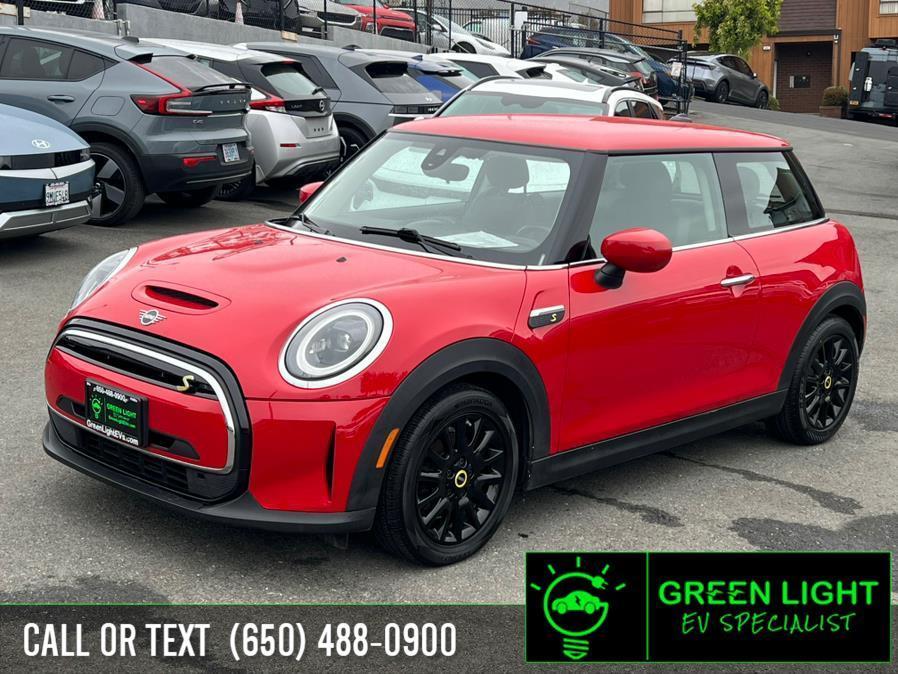 used 2023 MINI SE Hardtop car, priced at $18,900