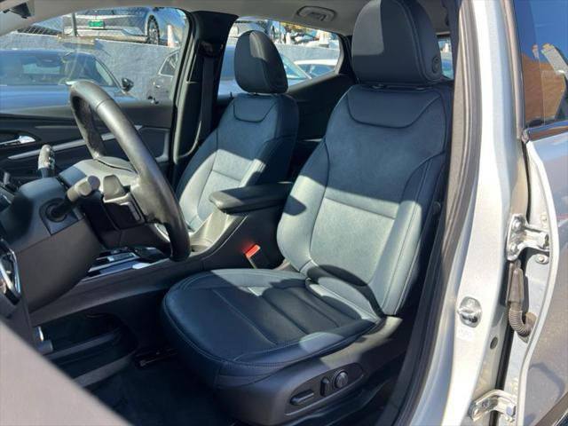 used 2022 Chevrolet Bolt EUV car, priced at $25,600