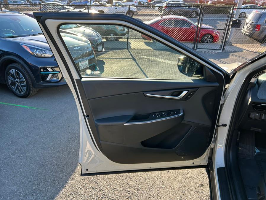 used 2024 Kia EV6 car, priced at $26,800