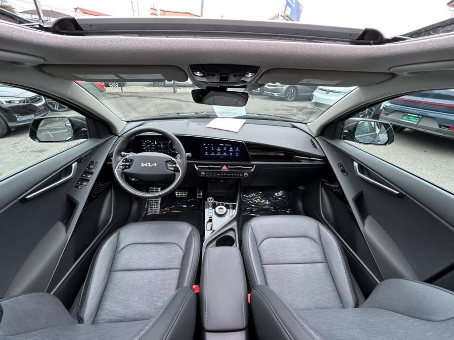 used 2023 Kia Niro EV car, priced at $24,900
