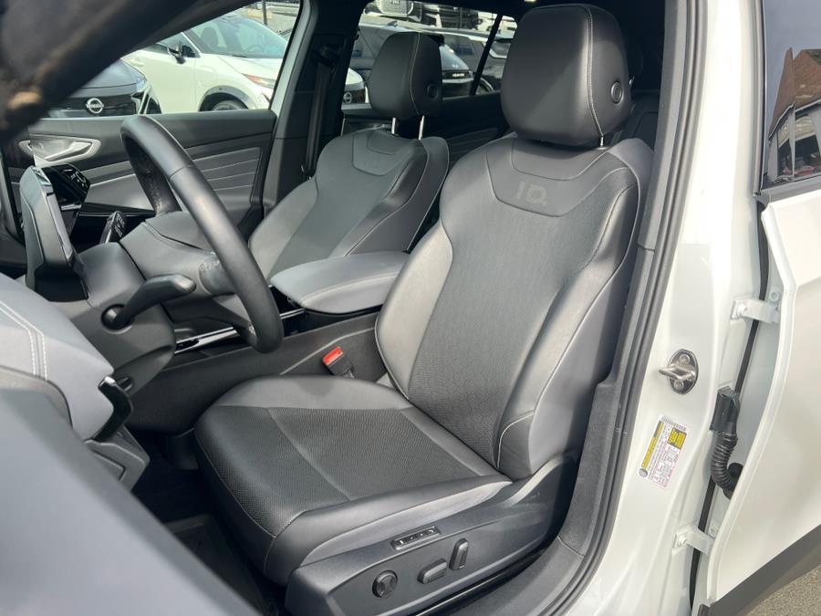 used 2023 Volkswagen ID.4 car, priced at $23,600