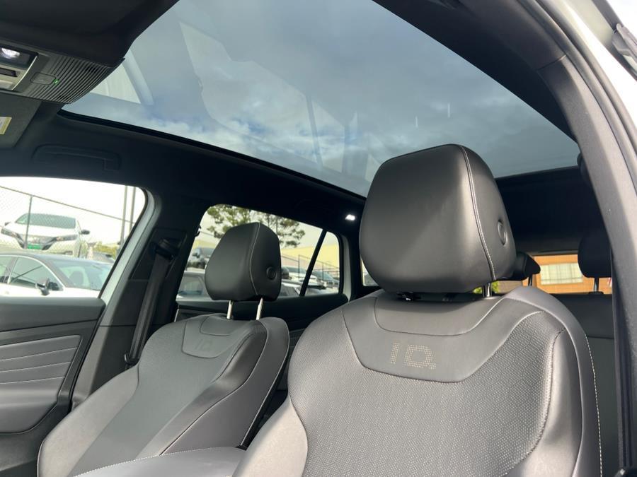used 2023 Volkswagen ID.4 car, priced at $23,600