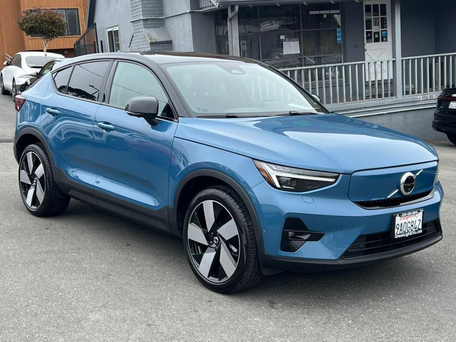used 2022 Volvo C40 Recharge Pure Electric car, priced at $27,400