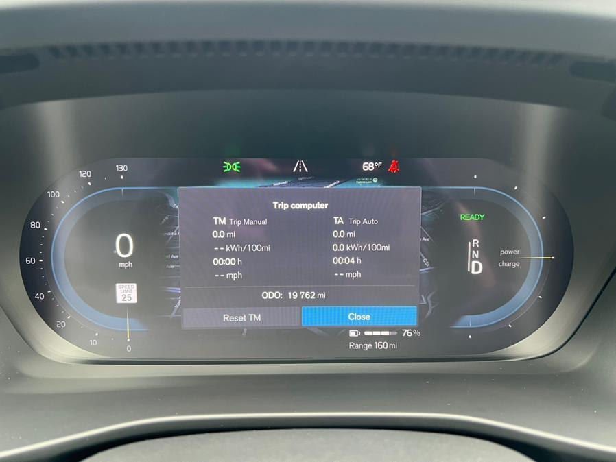 used 2022 Volvo C40 Recharge Pure Electric car, priced at $27,400