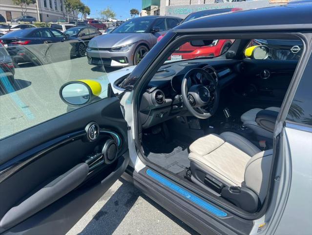 used 2020 MINI Hardtop car, priced at $18,500