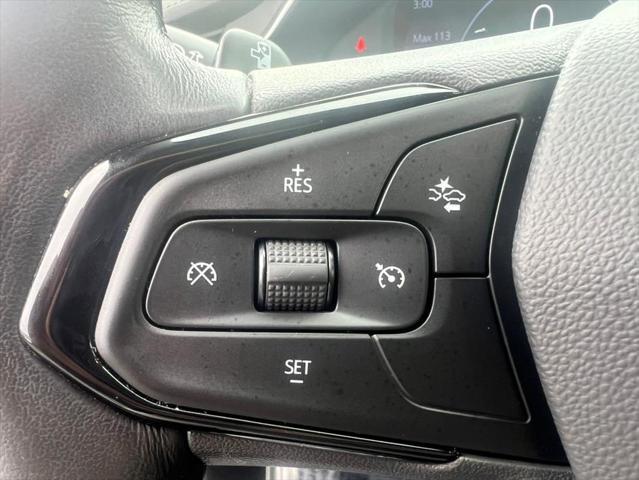 used 2022 Chevrolet Bolt EUV car, priced at $25,500