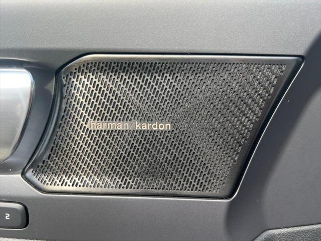 used 2022 Volvo C40 Recharge Pure Electric car, priced at $26,700