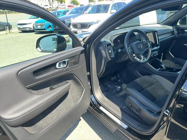 used 2022 Volvo C40 Recharge Pure Electric car, priced at $26,700