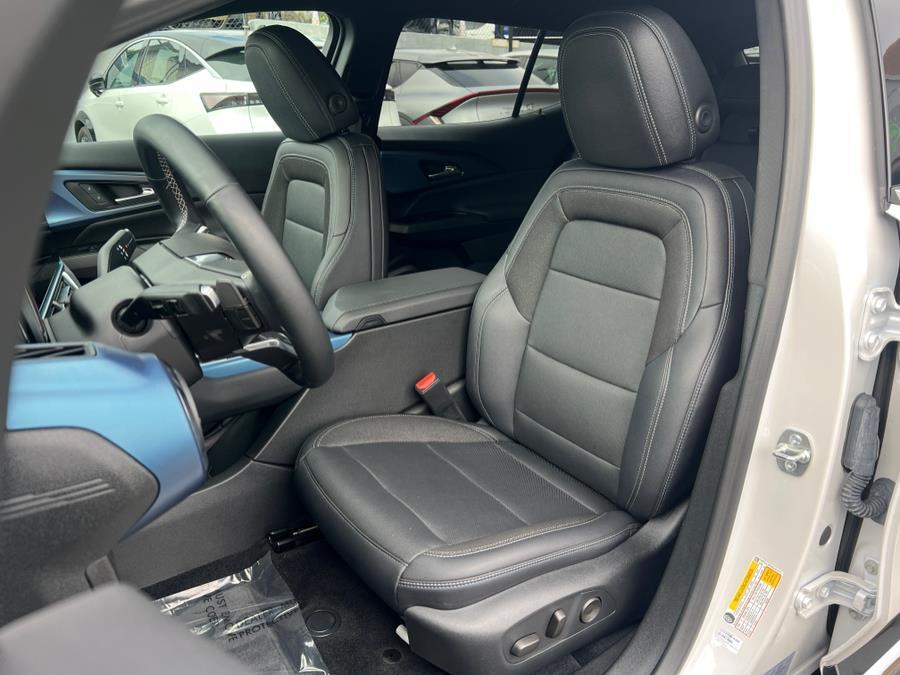 used 2024 Chevrolet Equinox EV car, priced at $26,900