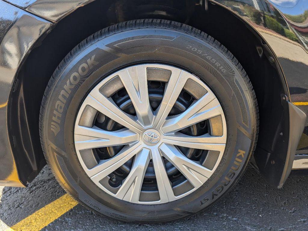 used 2019 Toyota Camry Hybrid car, priced at $17,951