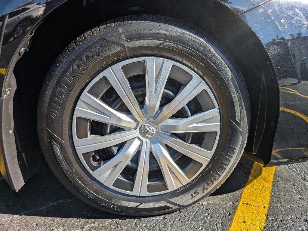 used 2019 Toyota Camry Hybrid car, priced at $17,951