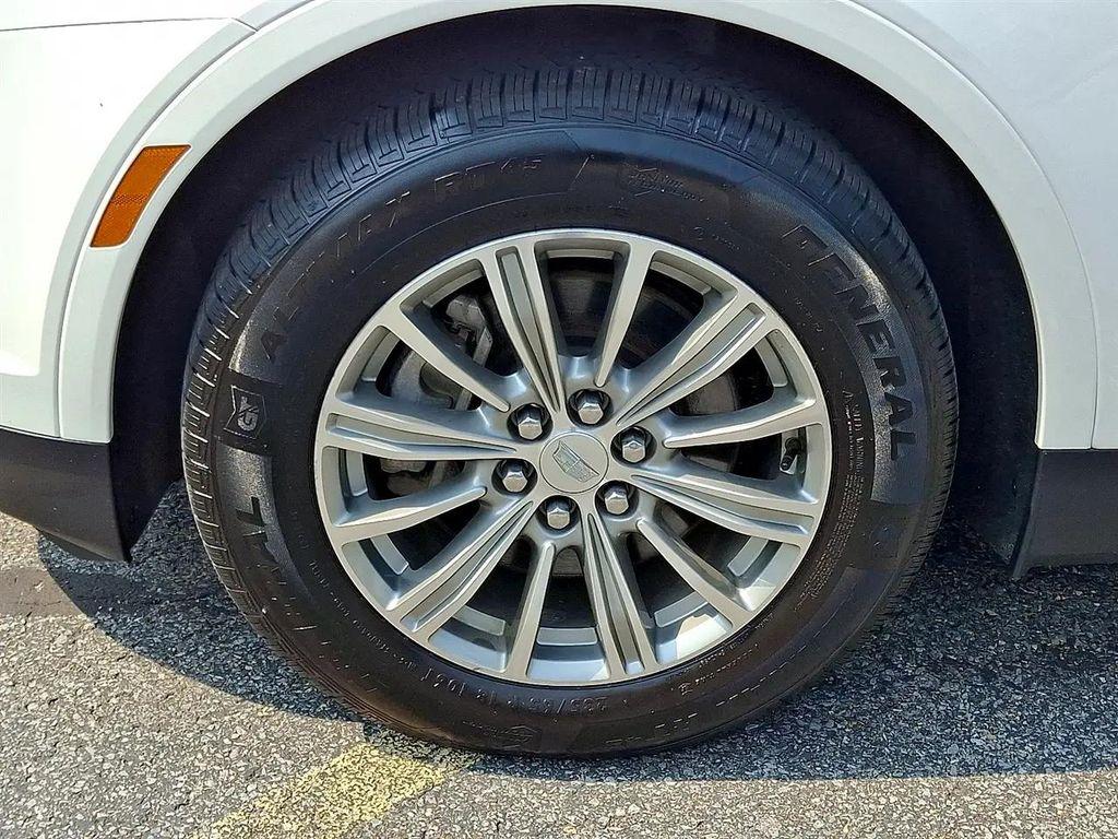 used 2018 Cadillac XT5 car, priced at $17,951
