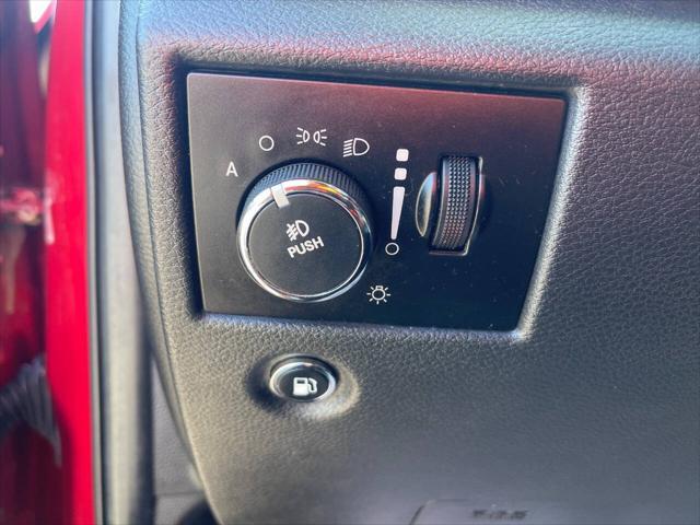 used 2014 Jeep Grand Cherokee car, priced at $11,995