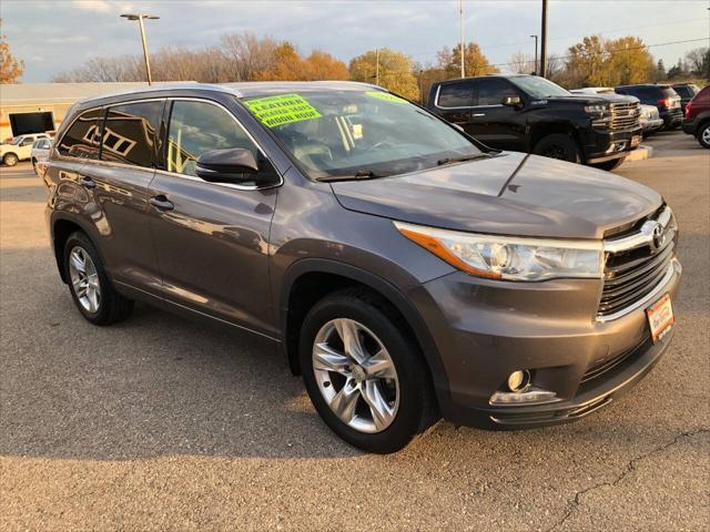 used 2015 Toyota Highlander car, priced at $18,795