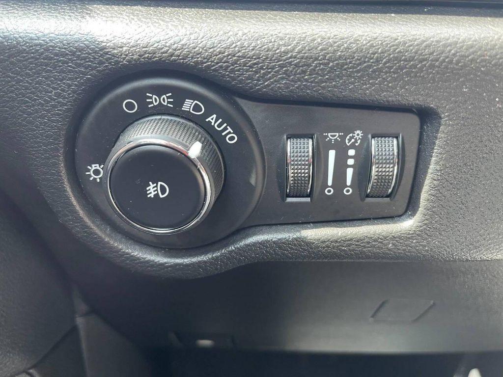 used 2019 Chrysler Pacifica car, priced at $18,295