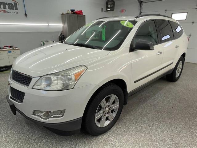 used 2011 Chevrolet Traverse car, priced at $6,000