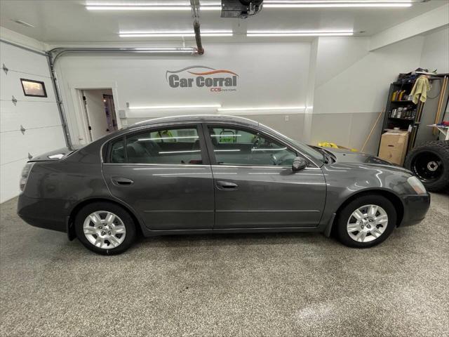 used 2006 Nissan Altima car, priced at $6,200