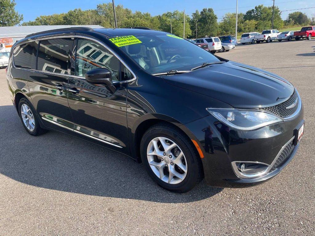 used 2017 Chrysler Pacifica car, priced at $11,995
