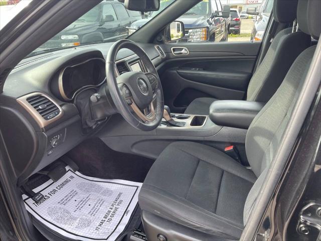 used 2016 Jeep Grand Cherokee car, priced at $13,995