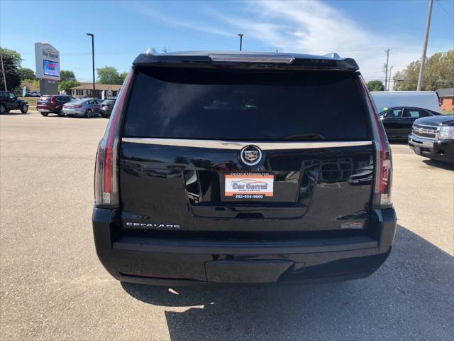 used 2015 Cadillac Escalade car, priced at $26,995