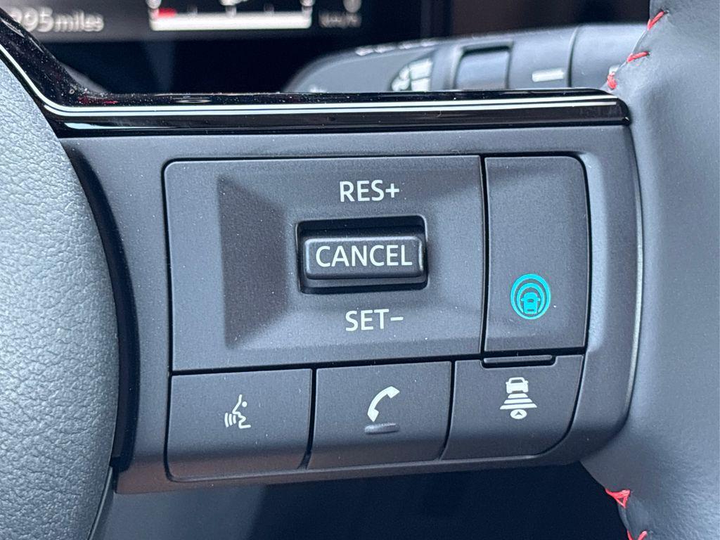 new 2025 Nissan Kicks car, priced at $30,264