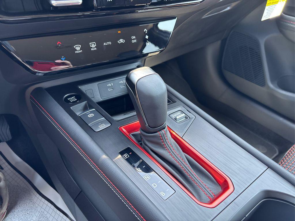 new 2025 Nissan Kicks car, priced at $28,625