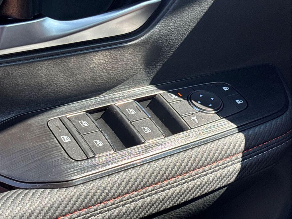 new 2025 Nissan Kicks car, priced at $31,750