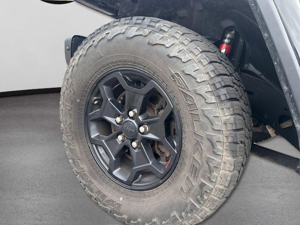 used 2020 Jeep Gladiator car, priced at $32,553