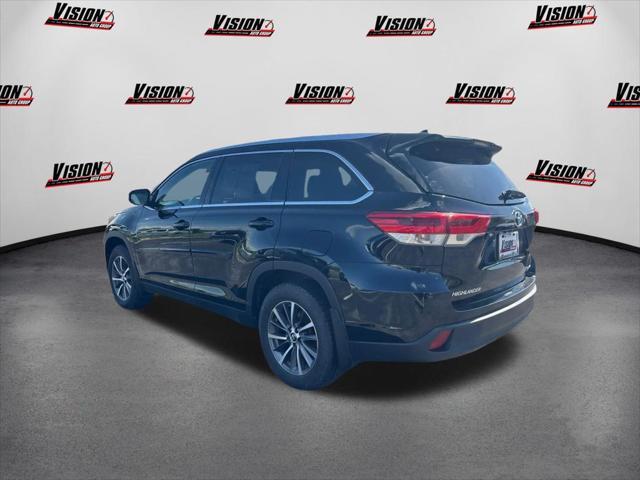 used 2019 Toyota Highlander car, priced at $23,567