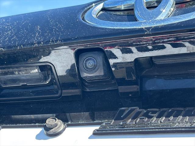 used 2019 Toyota Highlander car, priced at $23,567
