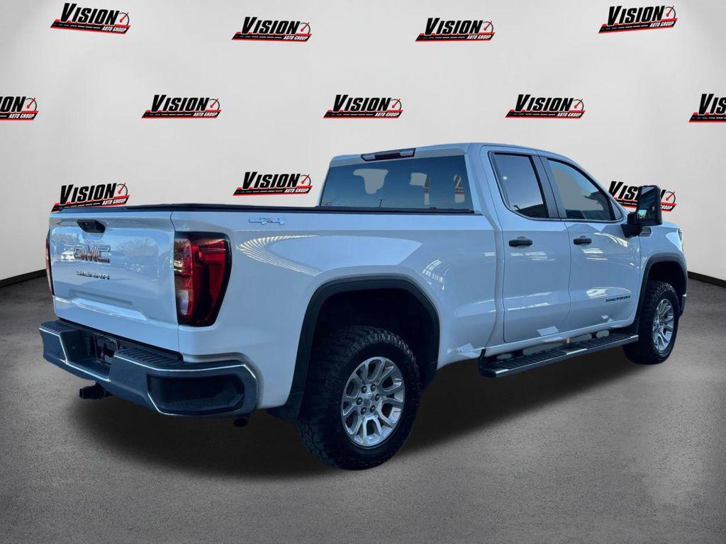 used 2023 GMC Sierra 1500 car, priced at $36,236