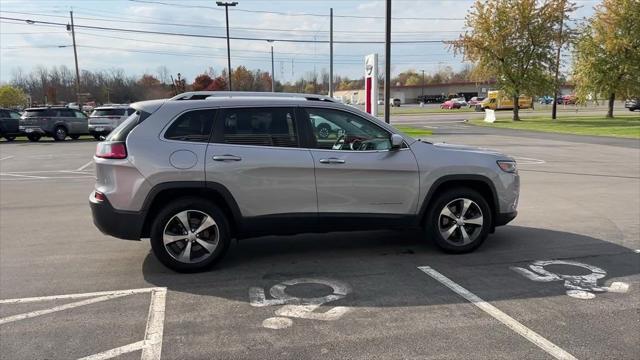 used 2019 Jeep Cherokee car, priced at $18,697