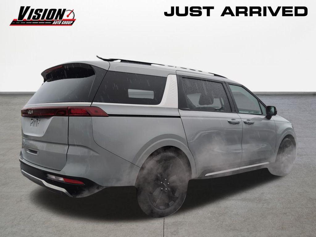 used 2024 Kia Carnival car, priced at $36,134