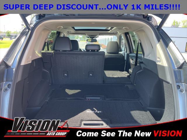 used 2024 Nissan Rogue car, priced at $33,997