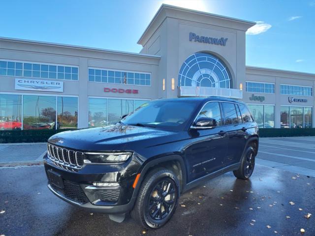 used 2023 Jeep Grand Cherokee car, priced at $36,500