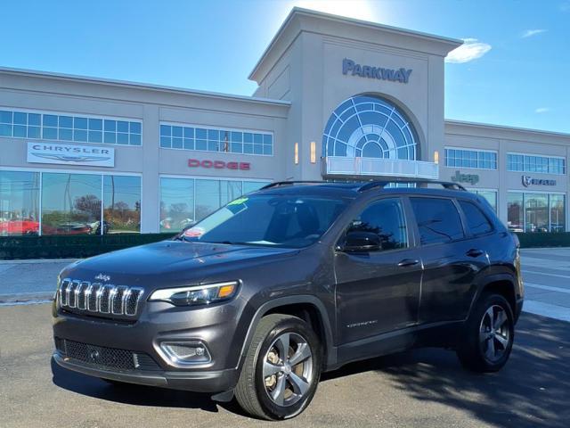 used 2022 Jeep Cherokee car, priced at $27,000