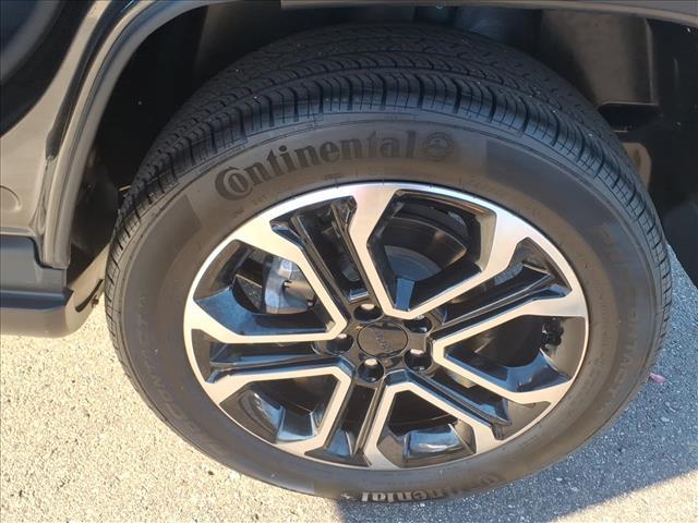 used 2023 Jeep Compass car, priced at $25,900