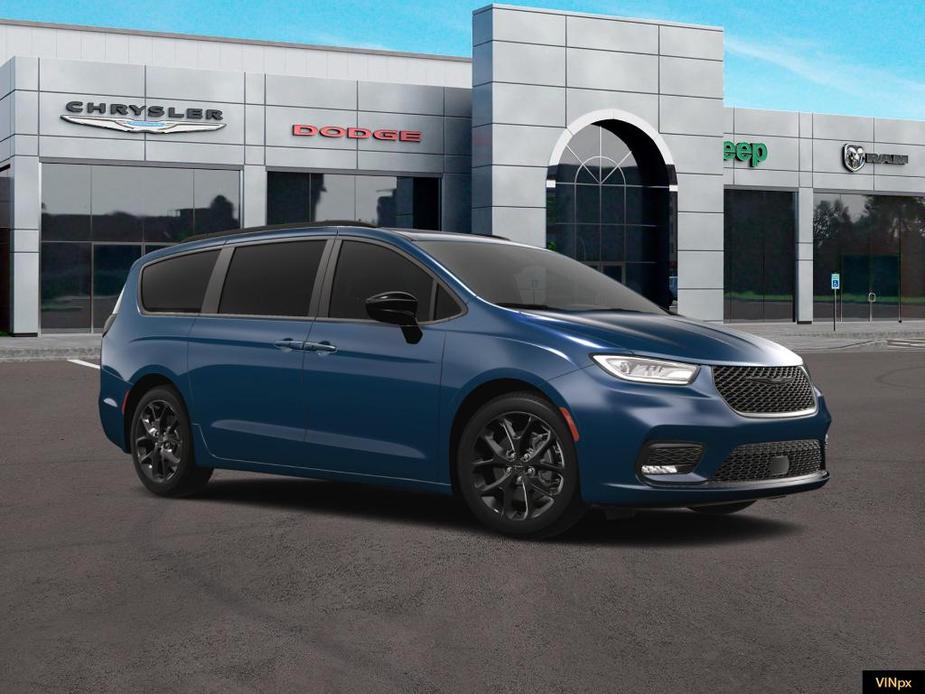 new 2024 Chrysler Pacifica car, priced at $48,690