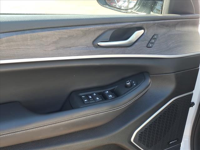 used 2023 Jeep Grand Cherokee car, priced at $37,000