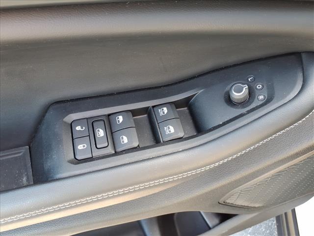 used 2023 Jeep Grand Cherokee car, priced at $34,800