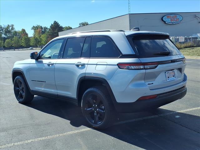 used 2023 Jeep Grand Cherokee car, priced at $34,800