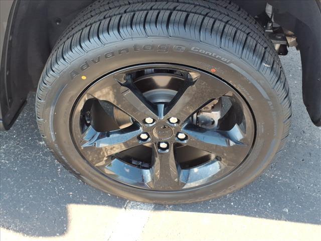 used 2023 Jeep Grand Cherokee car, priced at $34,800
