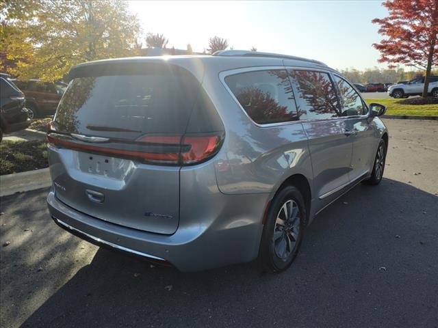 used 2021 Chrysler Pacifica Hybrid car, priced at $33,400