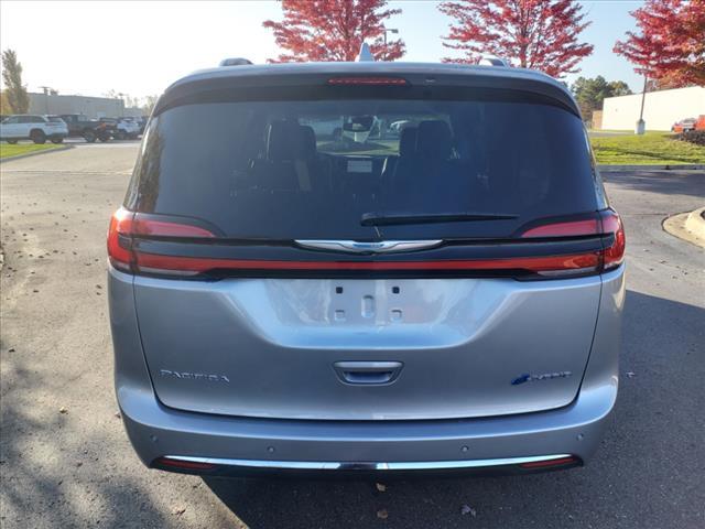 used 2021 Chrysler Pacifica Hybrid car, priced at $33,400